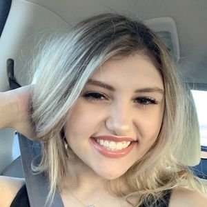 Meet your Posher, Carly